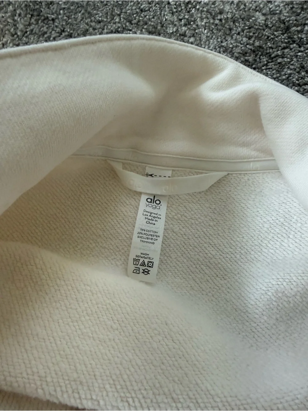 ALO Yoga Cream Cropped Button-Up Jacket
